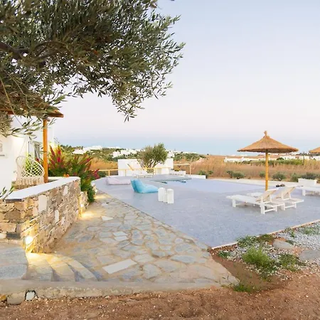 Andria's * Chrisi Akti (Paros)