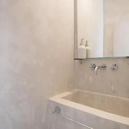 Andria's * Chrisi Akti (Paros)